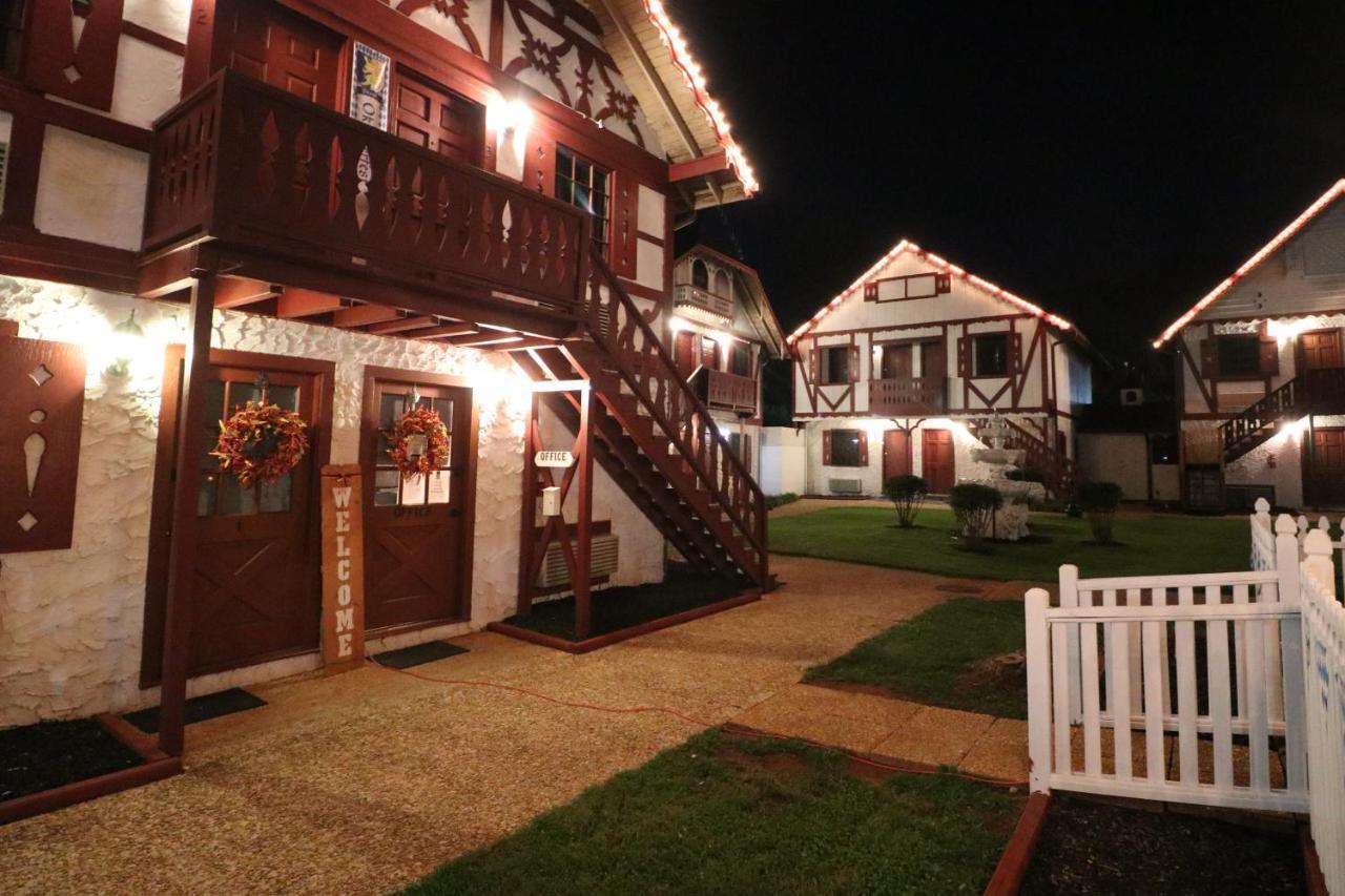 Alpine Village Inn Helen Exteriér fotografie